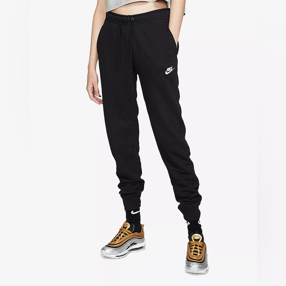 Nike Sportswear Essential Fleece Pants NWT